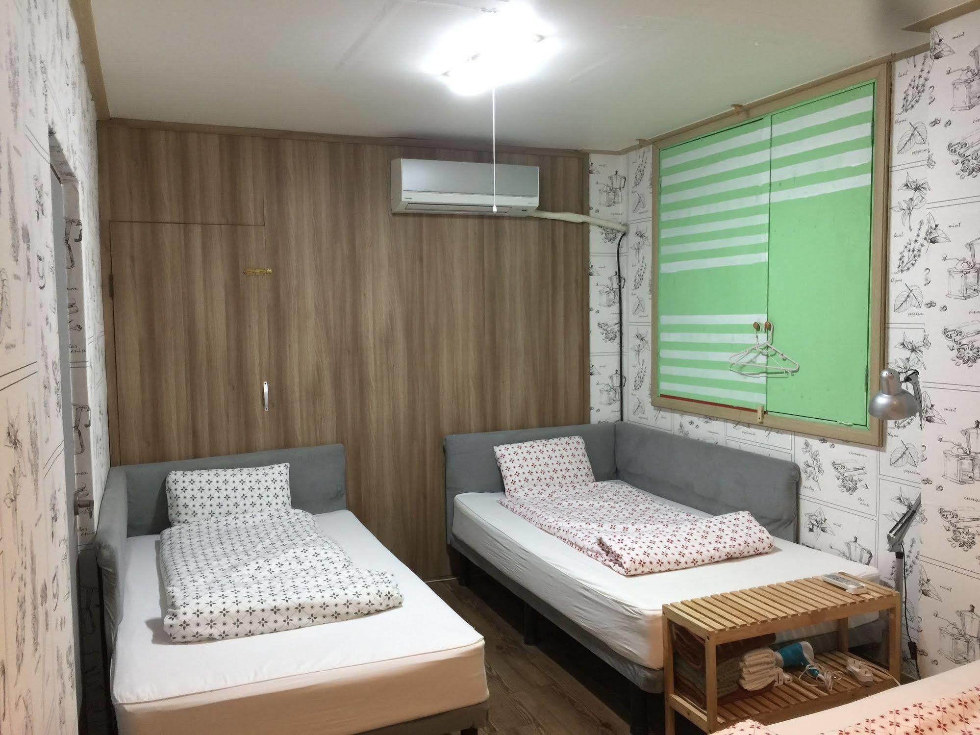 Backpackers In Jeju City Center Exteriér fotografie